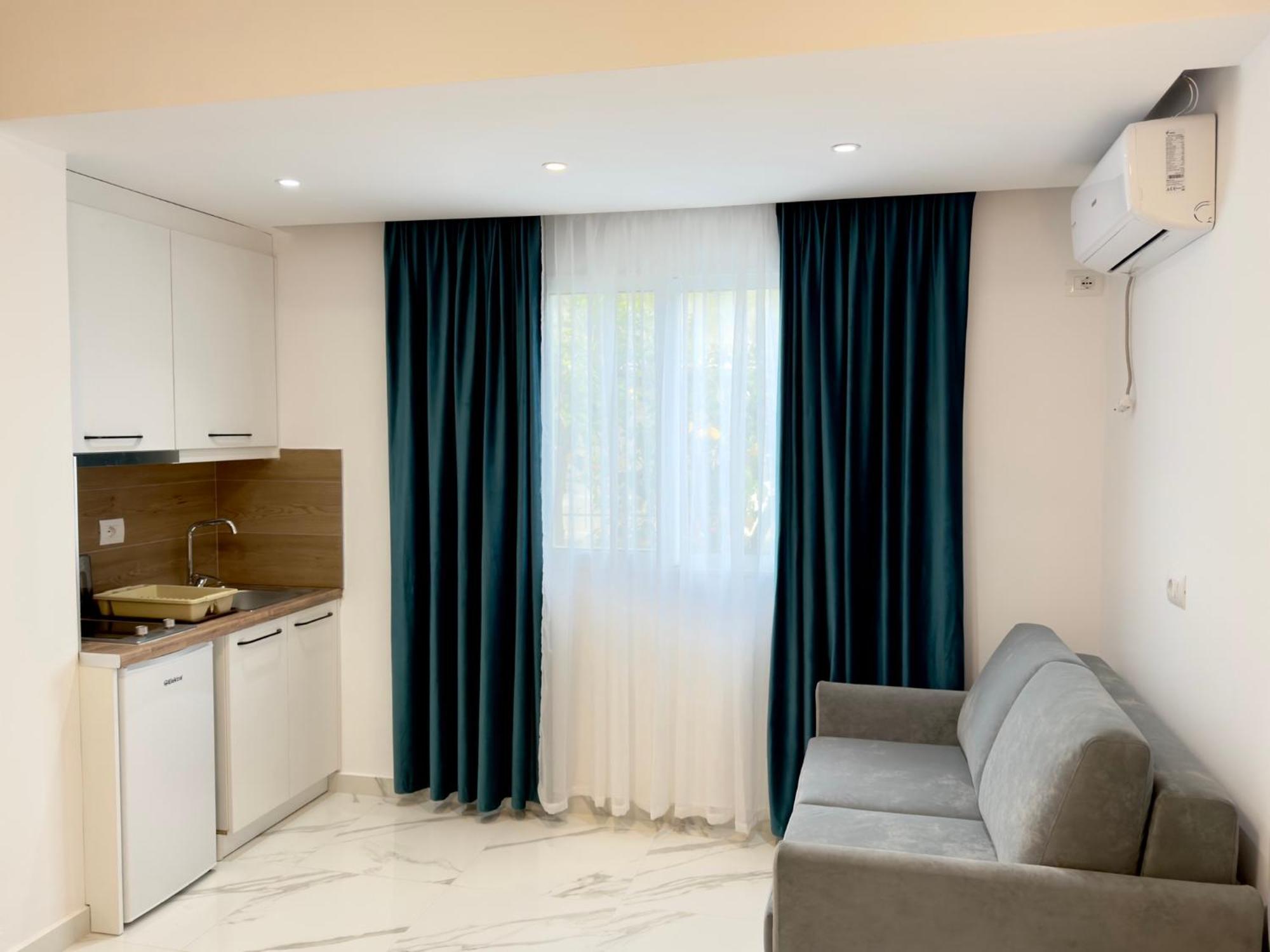 Voda Apartments Ксамил Екстериор снимка